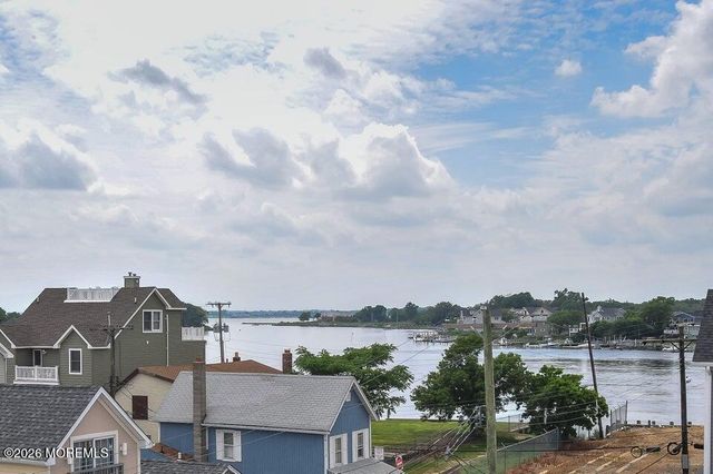 14 New Street, Sea Bright, NJ 07760