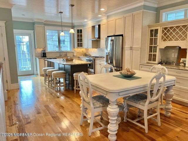 14 New Street, Sea Bright, NJ 07760