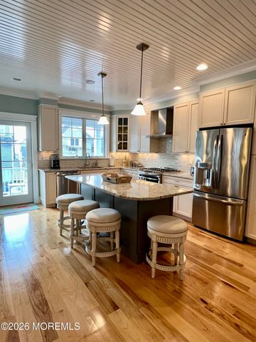 14 New Street, Sea Bright, NJ 07760