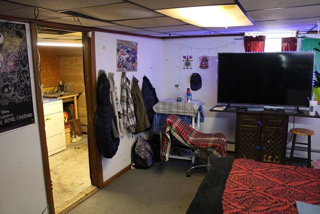 186 Spencer St, Fall River, MA 02721