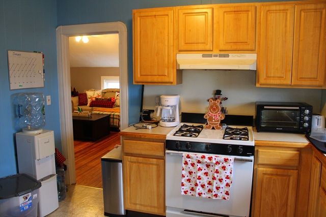 186 Spencer St, Fall River, MA 02721