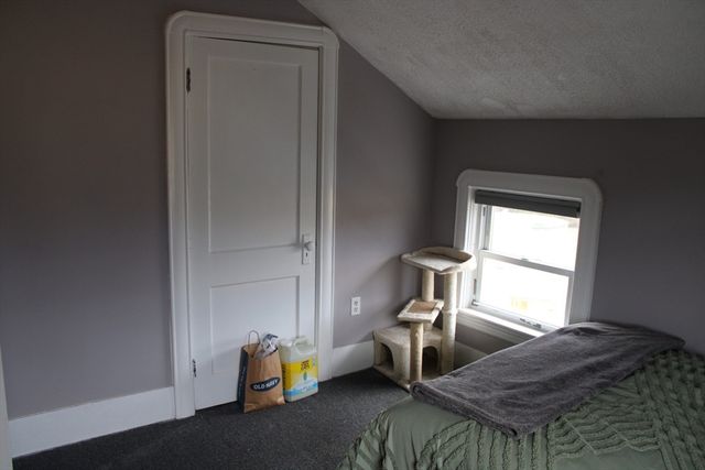 186 Spencer St, Fall River, MA 02721