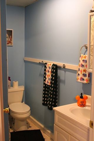 186 Spencer St, Fall River, MA 02721