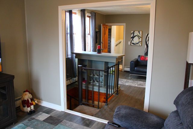 186 Spencer St, Fall River, MA 02721