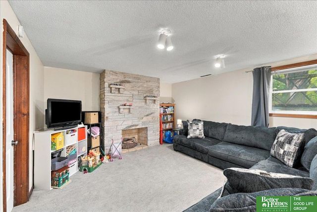 18109 Coit Road, Council Bluffs, IA 51503