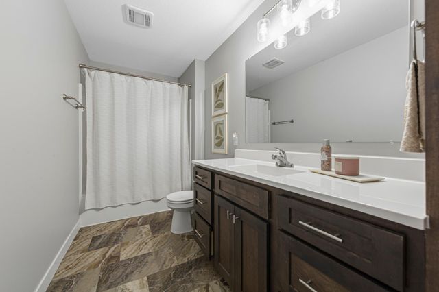 10 Sunset Court, North Mankato, MN 56003