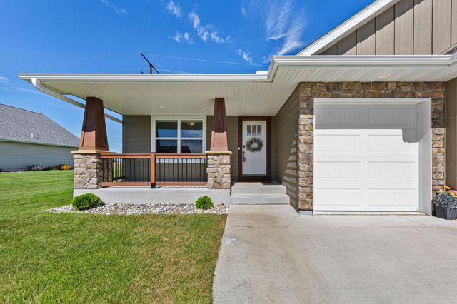 10 Sunset Court, North Mankato, MN 56003