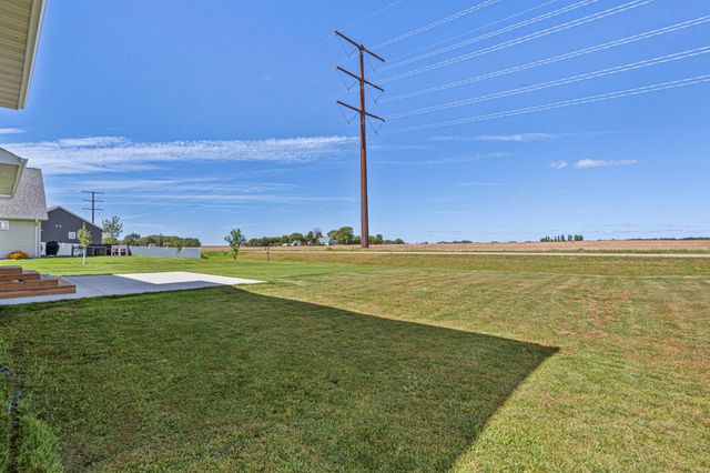 10 Sunset Court, North Mankato, MN 56003