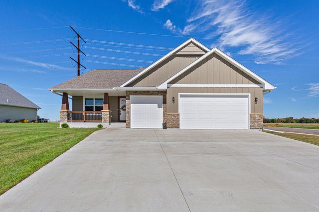 10 Sunset Court, North Mankato, MN 56003