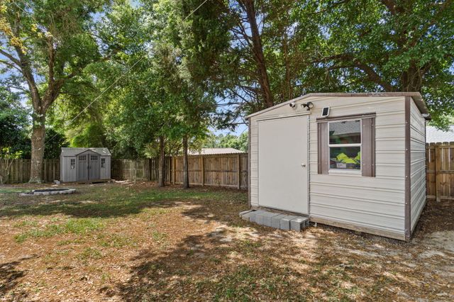 193 Villacrest Drive, Crestview, FL 32536