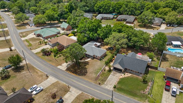 193 Villacrest Drive, Crestview, FL 32536