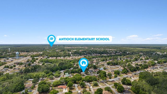 193 Villacrest Drive, Crestview, FL 32536