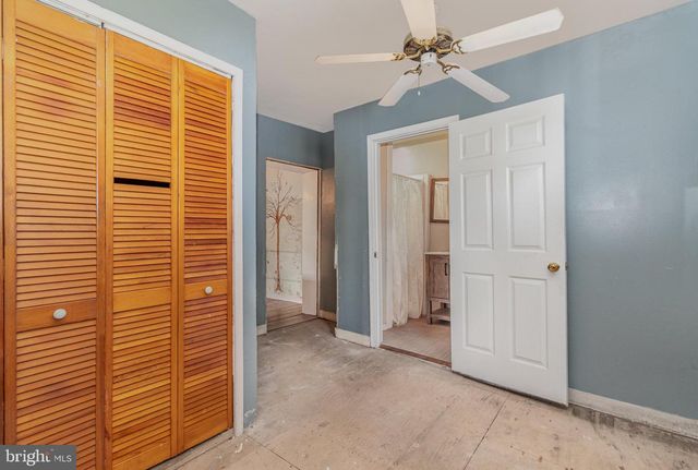60 W MAIN STREET, New Kingstown, PA 17072