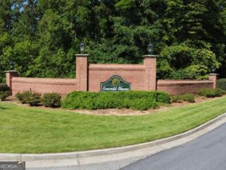 1041 Emerald Shores Drive, White Plains, GA 30678