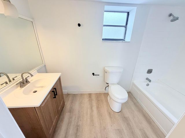 1950 N Congress Avenue 404, West Palm Beach, FL 33401