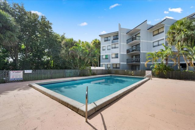 1950 N Congress Avenue 404, West Palm Beach, FL 33401