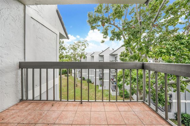 1950 N Congress Avenue 404, West Palm Beach, FL 33401