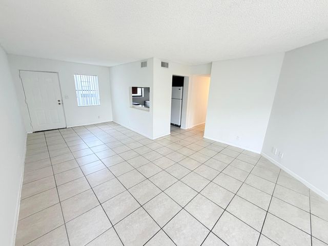 1950 N Congress Avenue 404, West Palm Beach, FL 33401