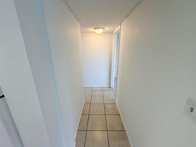 1950 N Congress Avenue 404, West Palm Beach, FL 33401