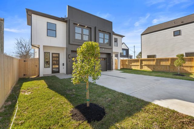 4206 Kewanee Street AB, Houston, TX 77051