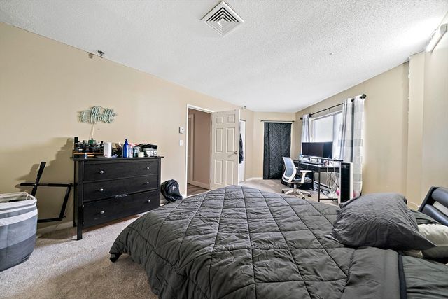 90 Quincy Shore Dr 108, Quincy, MA 02171