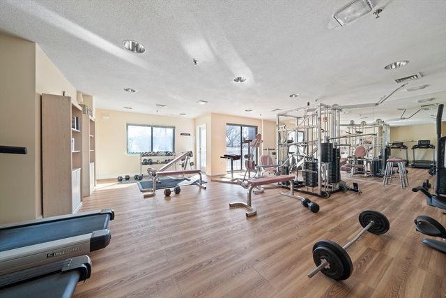 90 Quincy Shore Dr 108, Quincy, MA 02171