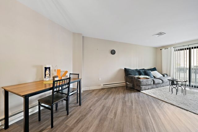 90 Quincy Shore Dr 108, Quincy, MA 02171