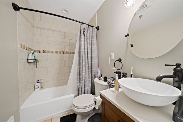 90 Quincy Shore Dr 108, Quincy, MA 02171
