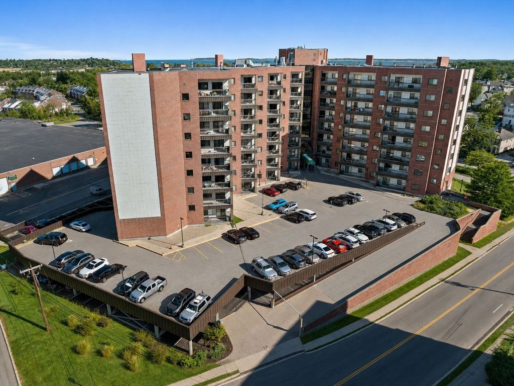 90 Quincy Shore Dr 108, Quincy, MA 02171