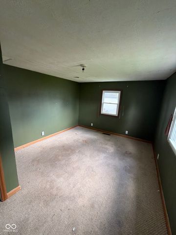 2522 N B Street, Elwood, IN 46036