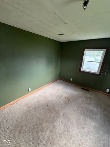 2522 N B Street, Elwood, IN 46036