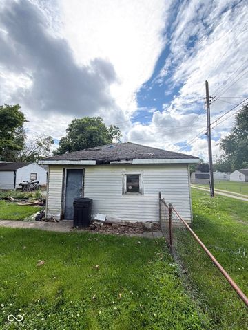 2522 N B Street, Elwood, IN 46036
