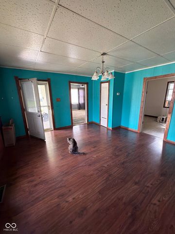 2522 N B Street, Elwood, IN 46036
