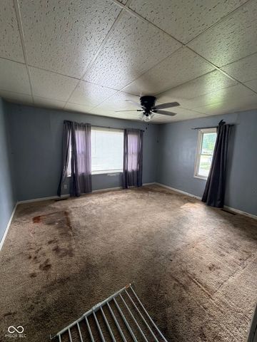 2522 N B Street, Elwood, IN 46036