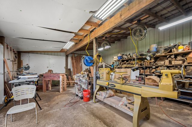 1621 Shelbyville Hwy, Petersburg, TN 37144