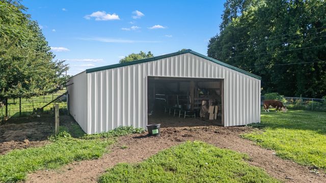 1621 Shelbyville Hwy, Petersburg, TN 37144