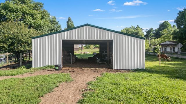 1621 Shelbyville Hwy, Petersburg, TN 37144