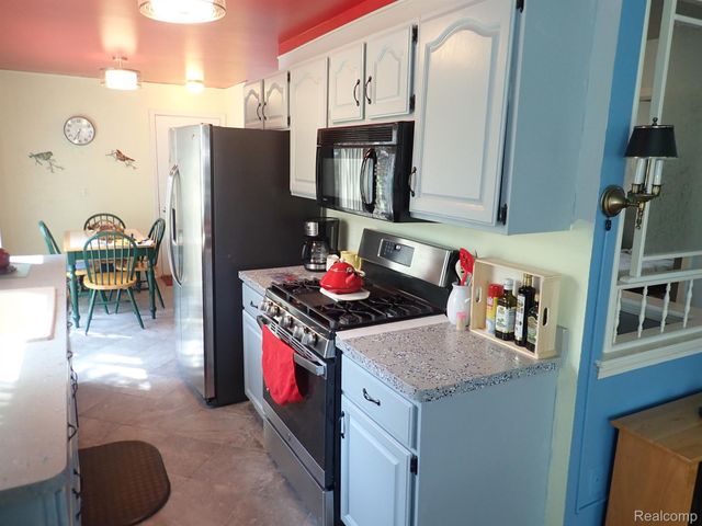 46980 COUNTRY Lane 8, Macomb, MI 48044