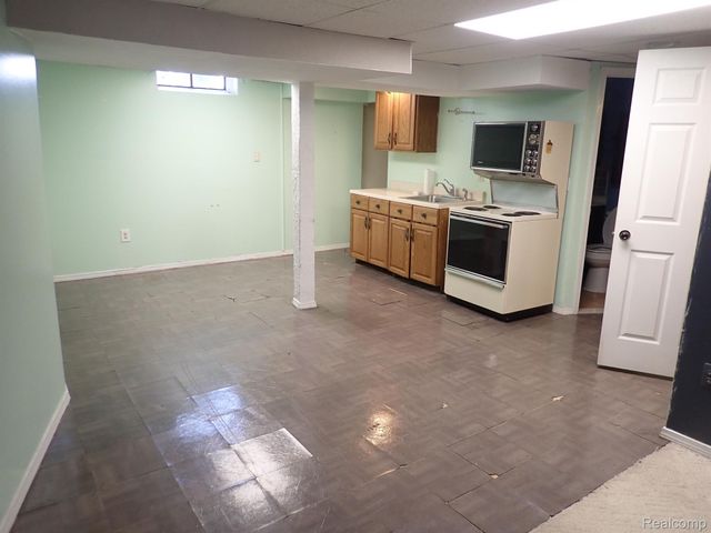 46980 COUNTRY Lane 8, Macomb, MI 48044