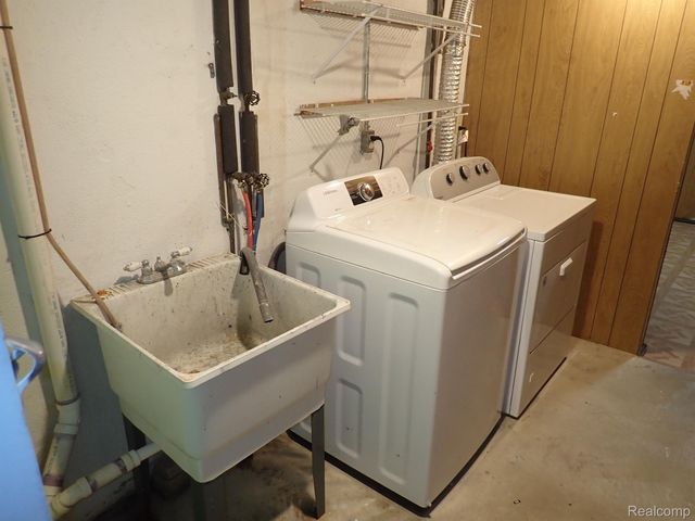 46980 COUNTRY Lane 8, Macomb, MI 48044