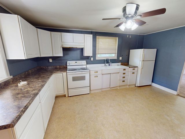 705 Bluewater Drive, Monticello, IN 47960