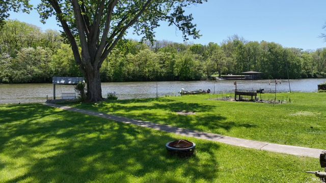 705 Bluewater Drive, Monticello, IN 47960