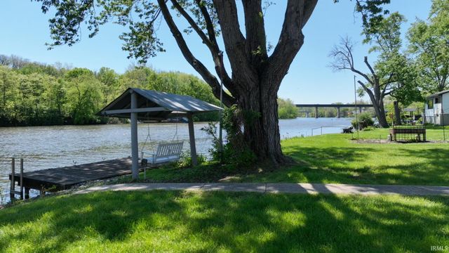 705 Bluewater Drive, Monticello, IN 47960