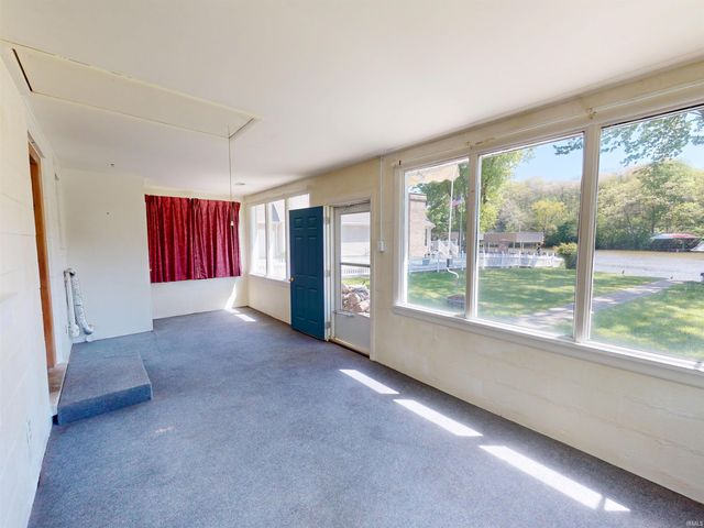 705 Bluewater Drive, Monticello, IN 47960