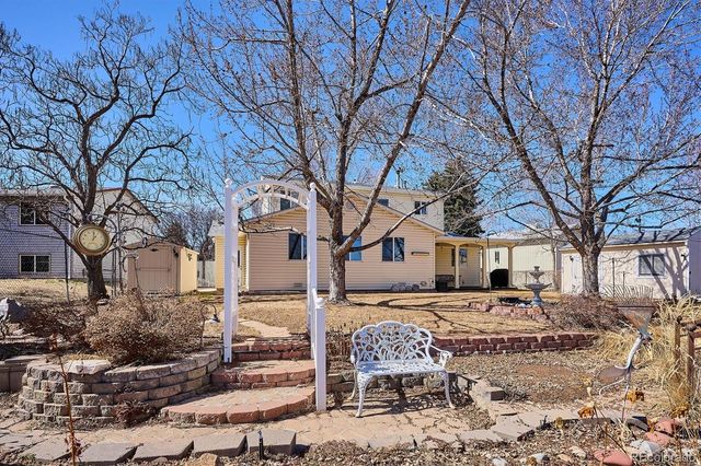 16464 E Bates Drive, Aurora, CO 80013