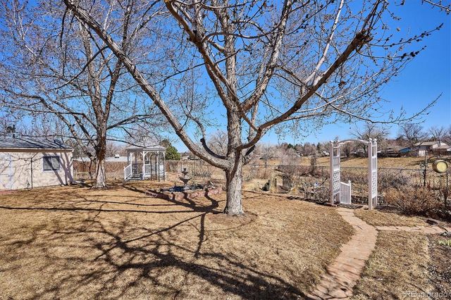 16464 E Bates Drive, Aurora, CO 80013