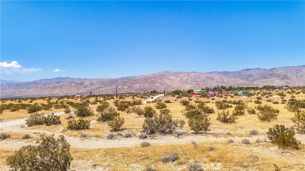 Image 25 of property listing at 23 Ford Avenue, Desert Hot Springs, CA 92241