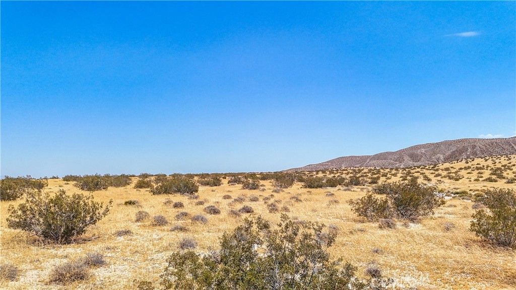Image 27 of property listing at 23 Ford Avenue, Desert Hot Springs, CA 92241