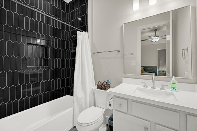 5019 Golden Peach Road, Manvel, TX 77578