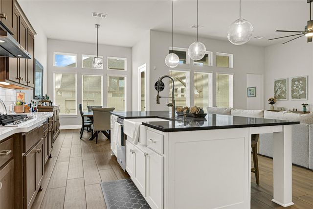 5019 Golden Peach Road, Manvel, TX 77578